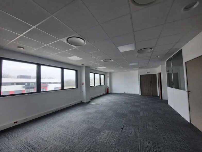 Flex dans Dardilly à louer - Photo intérieure - Image 3 de 20