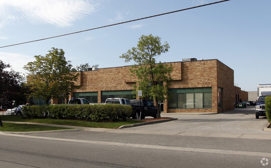 6730 Davand Dr, Mississauga, ON à vendre - Photo du bâtiment - Image 2 de 6