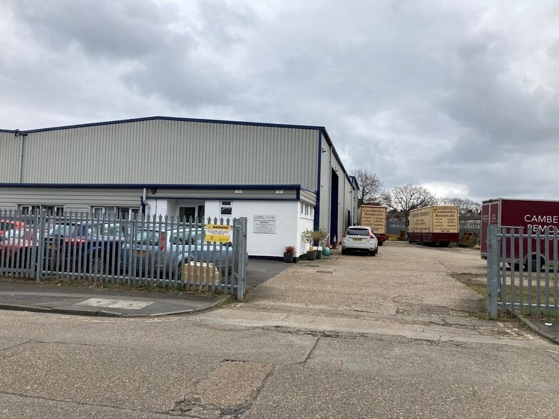 Watchmoor Rd, Camberley for lease - Building Photo - Image 2 of 2