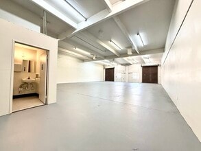 3525-3541 Valley View Blvd, Las Vegas, NV for lease Building Photo- Image 2 of 6