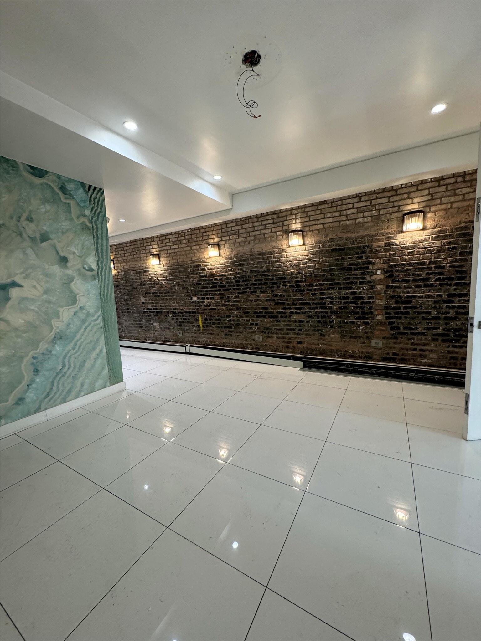 31 W 26th St, New York, NY for lease Interior Photo- Image 1 of 4