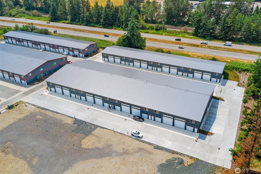 1972 Baltic Way, Ferndale, WA à vendre - Photo du bâtiment - Image 2 de 14