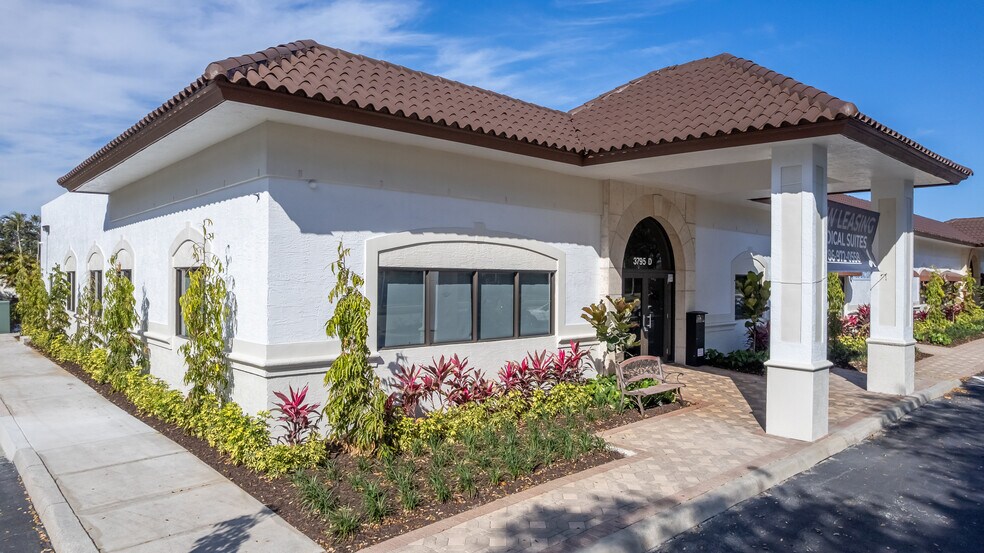 3795 Boynton Beach Blvd, Boynton Beach, FL à louer - Photo du bâtiment - Image 3 de 30