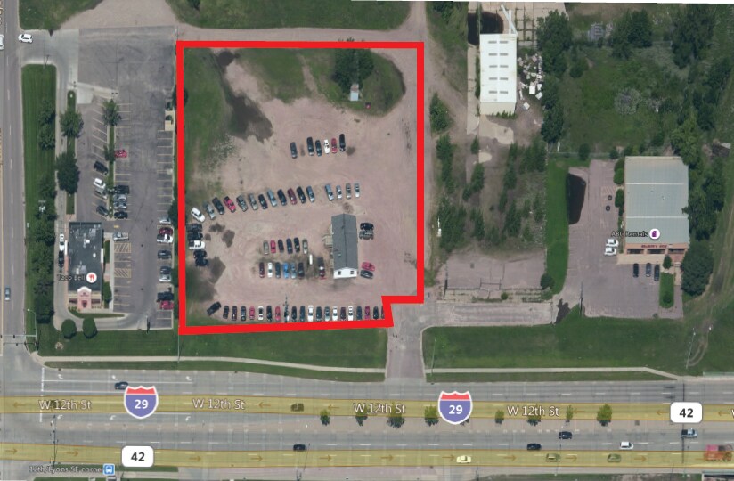 4004 W 12th St, Sioux Falls, SD for sale - Building Photo - Image 2 of 8