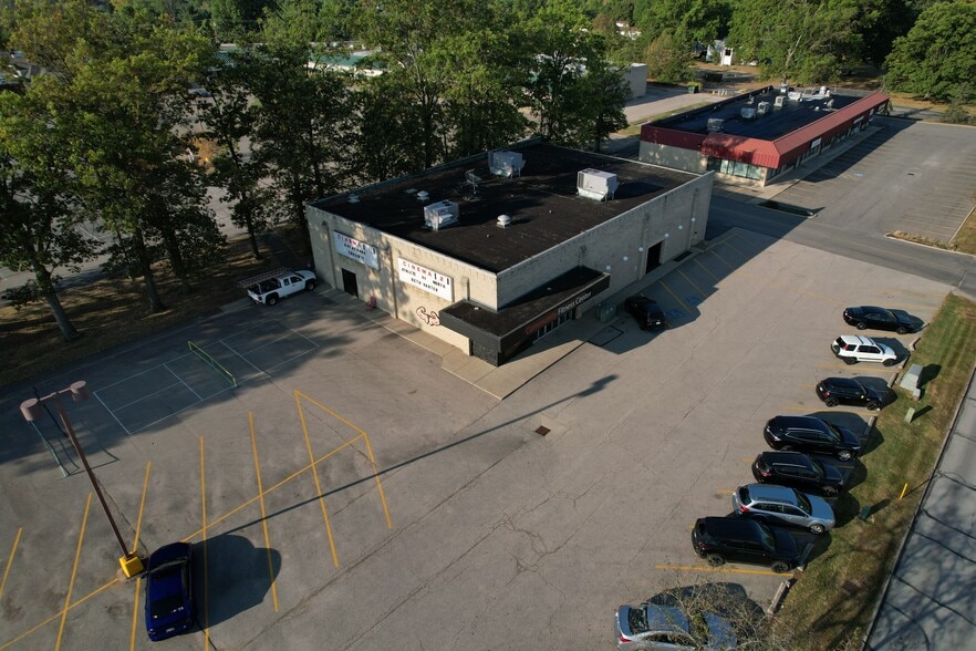 175-227 Great Oaks Trl, Wadsworth, OH à vendre - Photo du bâtiment - Image 2 de 4