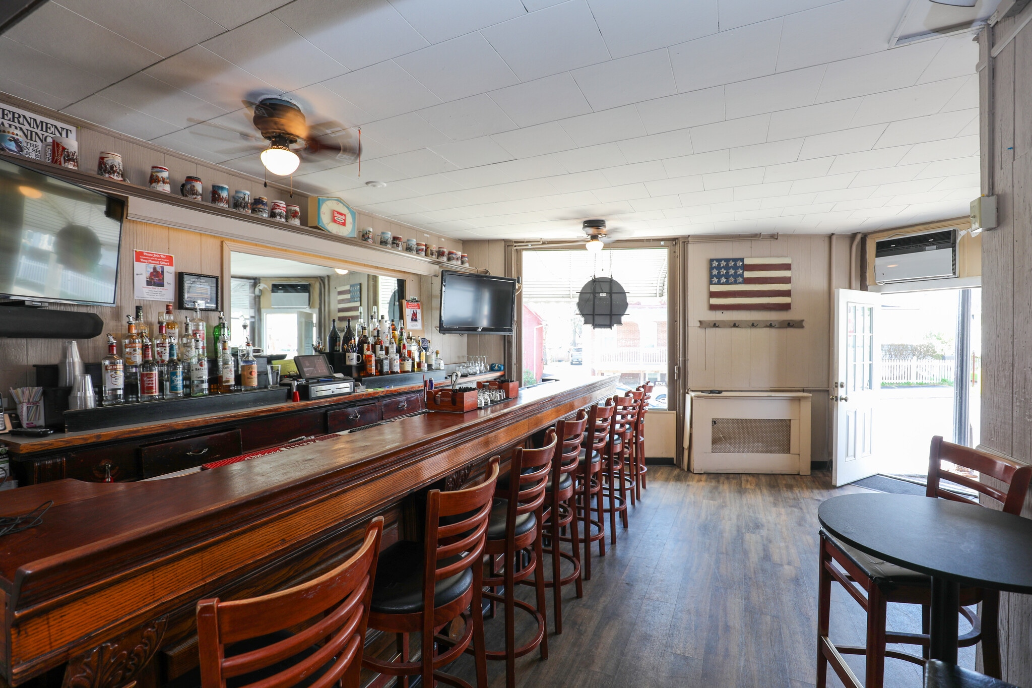 498 Delaware Ave, Kingston, NY for lease Interior Photo- Image 1 of 9