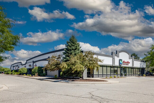 More details for 4790 S Hagadorn Rd, East Lansing, MI - Retail, Flex for Lease