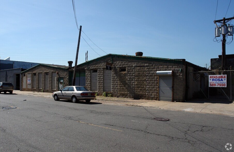 169 Christie St, Newark, NJ à louer - Photo du bâtiment - Image 2 de 3