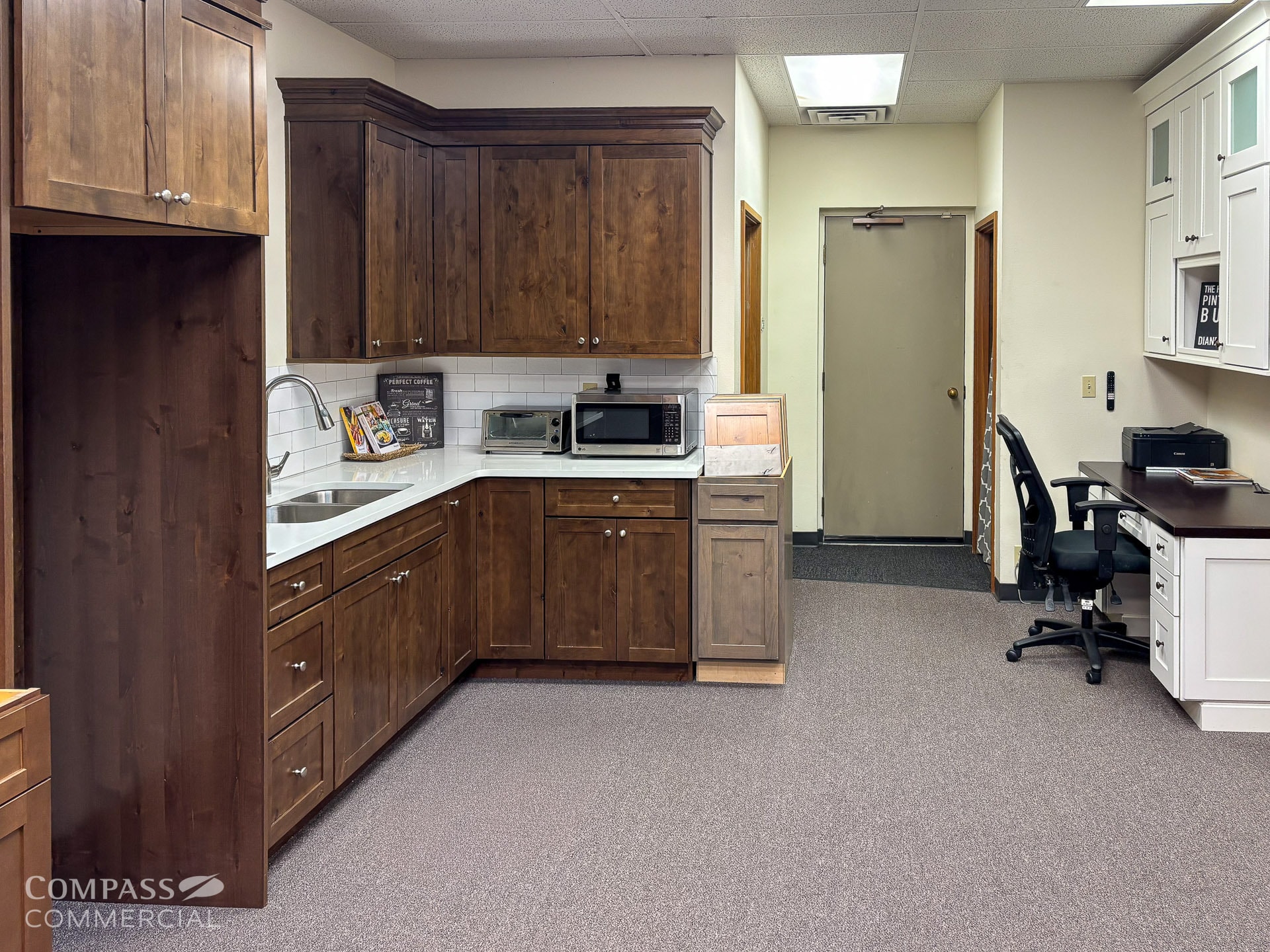 20340-20370 Empire Ave, Bend, OR à louer Photo intérieure- Image 1 de 7