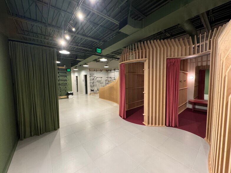 9421 Mission Rd, Leawood, KS à louer - Photo intérieure - Image 3 de 8