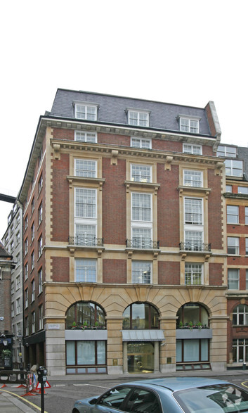 2 Queen Annes Gate Buildings, London à louer - Photo principale - Image 1 de 10