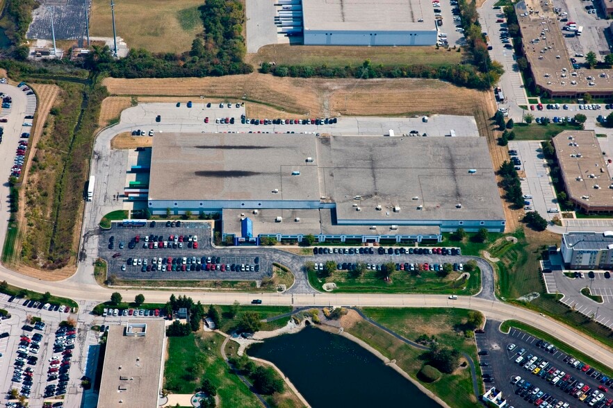 7555 Woodland Dr, Indianapolis, IN for lease - Aerial - Image 2 of 3