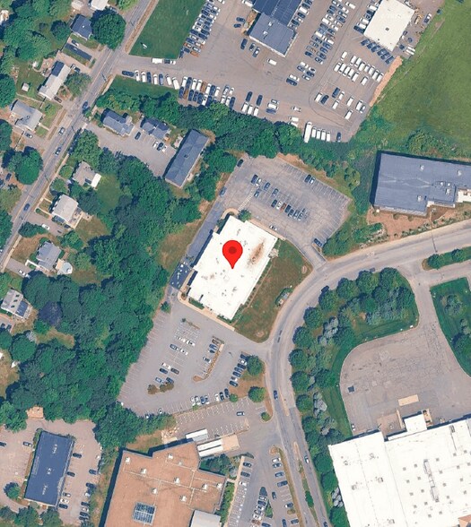 140 Commonwealth Ave, Danvers, MA à louer - Photo du bâtiment - Image 2 de 3