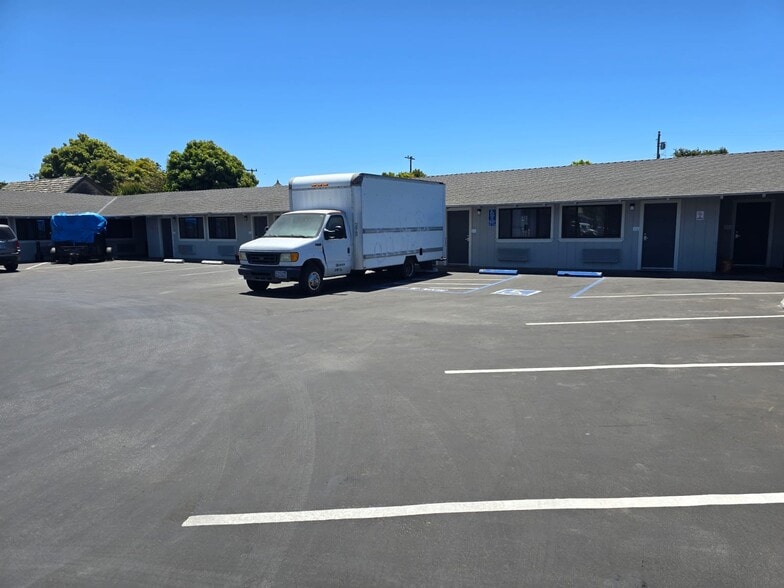 126 John St, Salinas, CA à vendre - Photo du bâtiment - Image 3 de 7