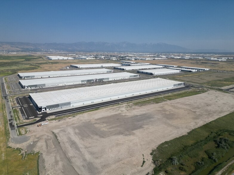 1195 N 6550, Salt Lake City, UT for lease - Building Photo - Image 1 of 9