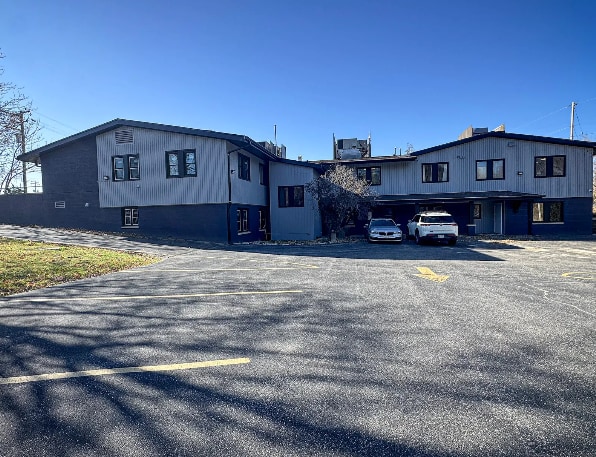 6080-6090 S 108th St, Hales Corners, WI for sale - Building Photo - Image 2 of 6