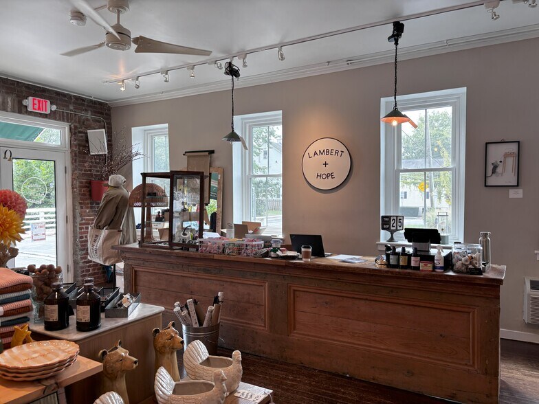 6.5 Coryell st, Lambertville, NJ à louer - Photo du bâtiment - Image 3 de 11