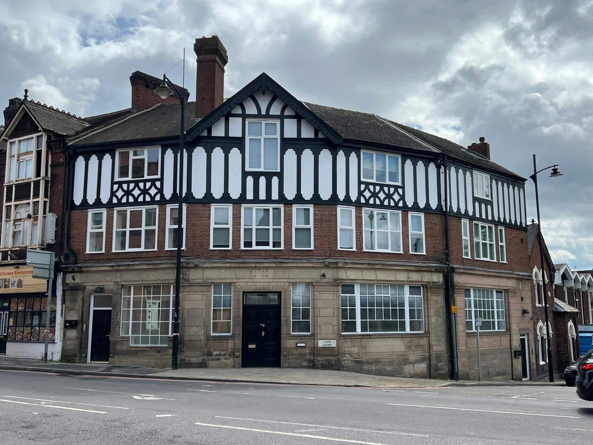 2-4 Moorland Rd, Stoke On Trent for lease Building Photo- Image 1 of 6