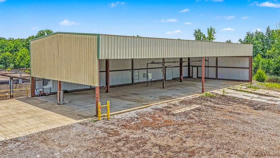 288 Premium Dr, Central City, KY for sale - Building Photo - Image 2 of 15