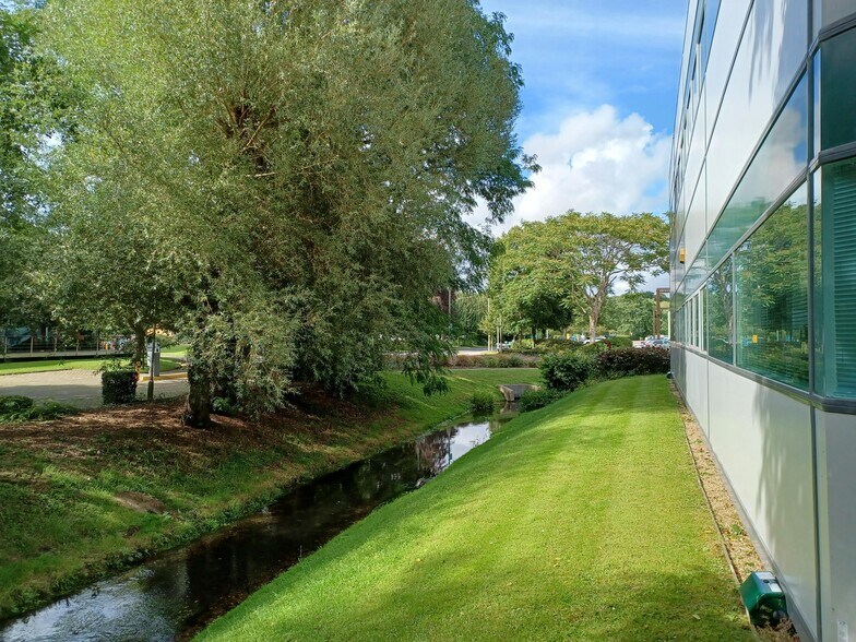 London Rd, Newbury for lease - Building Photo - Image 3 of 8