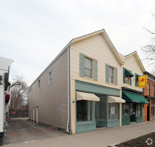 15 Queen St, Niagara-On-The-Lake, ON à vendre - Photo principale - Image 1 de 1