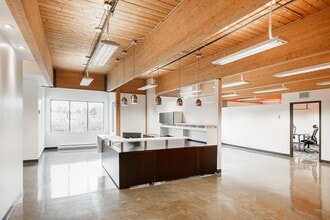 1696-1700 Ch Gascon, Terrebonne, QC à louer Photo intérieure- Image 2 de 10