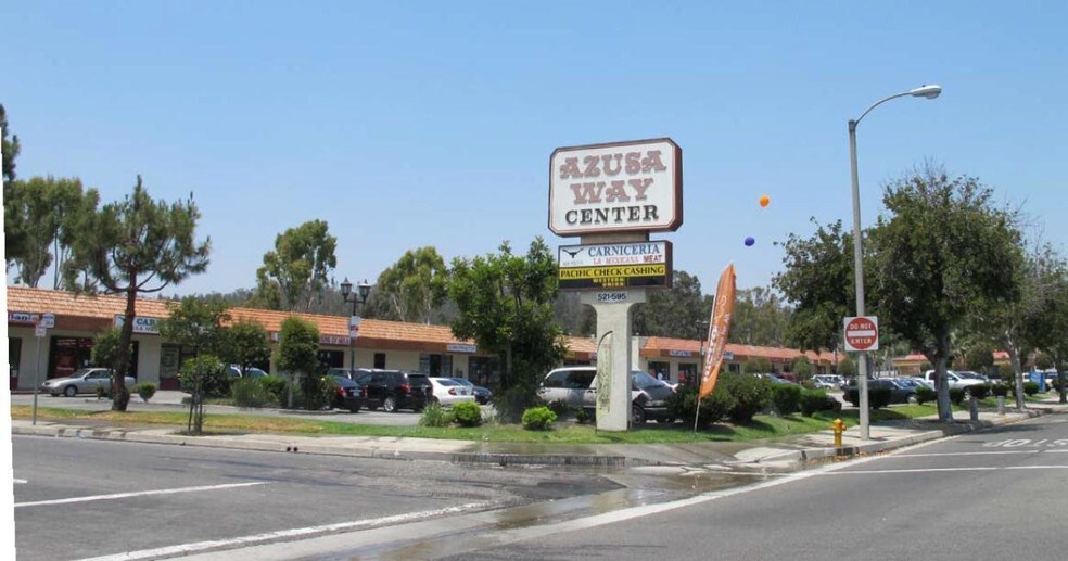 521-595 S Azusa Way, La Puente, CA à louer - Photo du bâtiment - Image 1 de 4