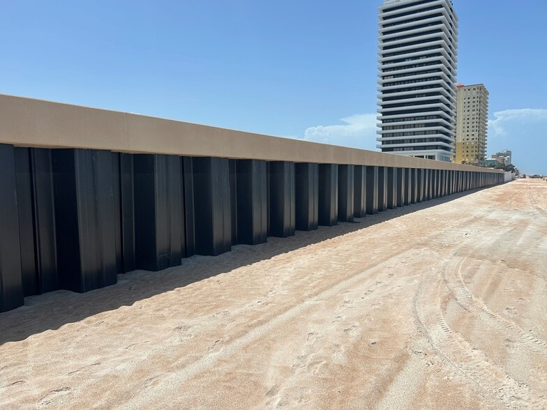 2000 N Atlantic Ave, Daytona Beach, FL for sale - Building Photo - Image 2 of 14