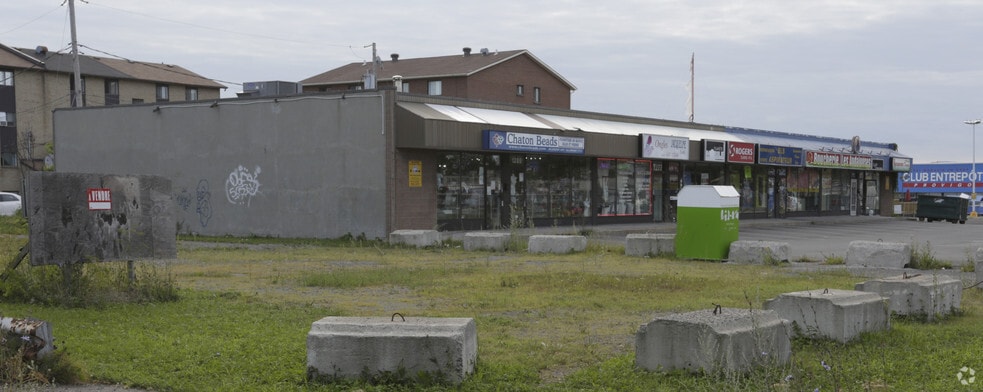 1280 Boul Curé-Labelle, Laval, QC for lease - Primary Photo - Image 1 of 2