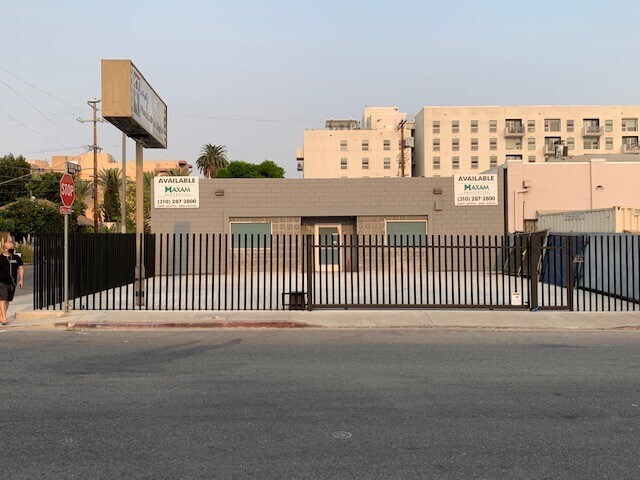 1160 N Las Palmas Ave, Los Angeles, CA à louer Photo principale- Image 1 de 8