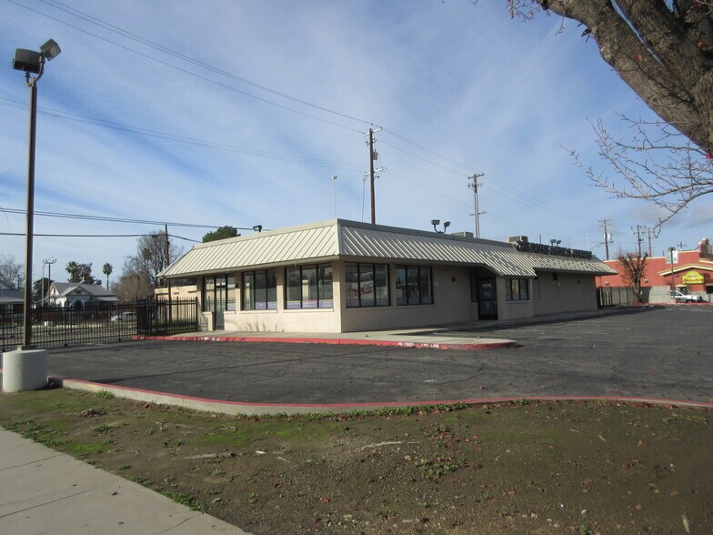 311 N Abby St, Fresno, CA à louer - Photo du bâtiment - Image 2 de 8
