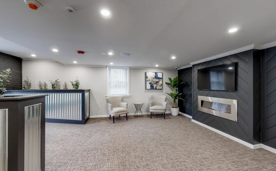 48 S Market St, Elizabethtown, PA for lease - Lobby - Image 3 of 15