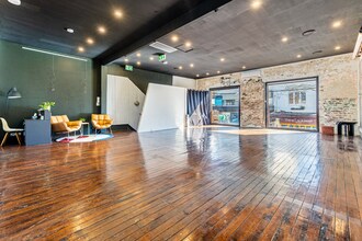 21 Falcon St, Crows Nest for lease Interior Photo- Image 2 of 7