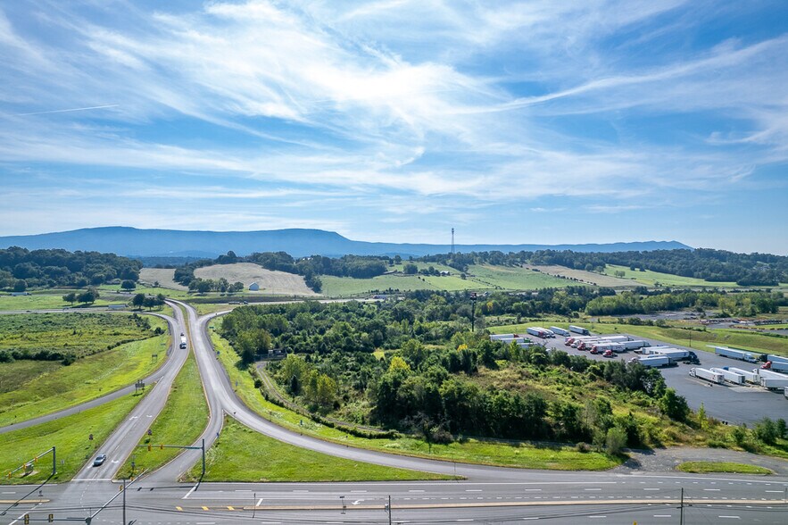 3772 North Valley Pike, Harrisonburg, VA à vendre - Photo du bâtiment - Image 3 de 6