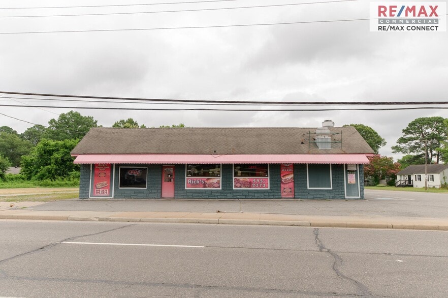 9900 Jefferson Ave, Newport News, VA for sale - Building Photo - Image 2 of 25