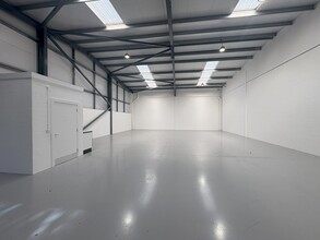 Golds Hill Way, Tipton for lease Interior Photo- Image 1 of 3