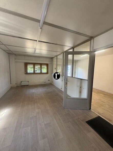 Industrial in Lille for lease - Building Photo - Image 3 of 4