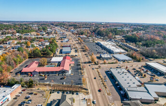 2313 W Jackson Ave, Oxford, MS for lease Building Photo- Image 2 of 21