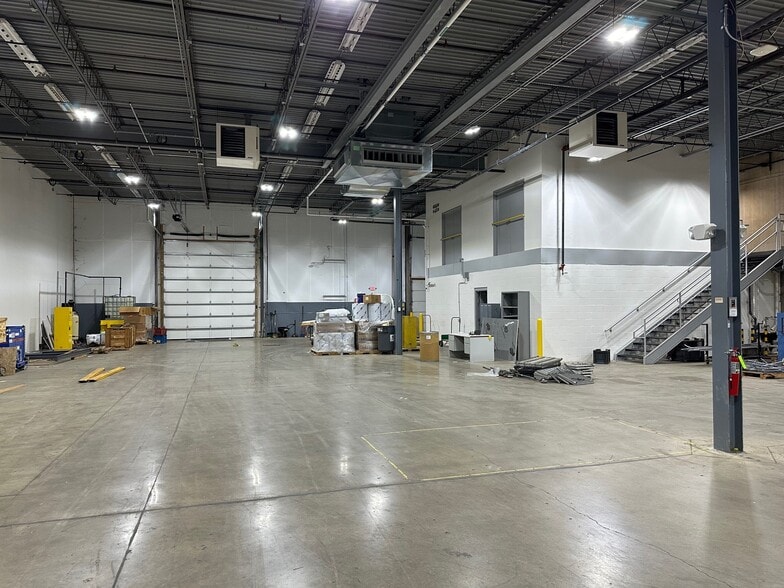 2152-2162 Heller Dr, Beavercreek, OH for lease - Interior Photo - Image 3 of 15