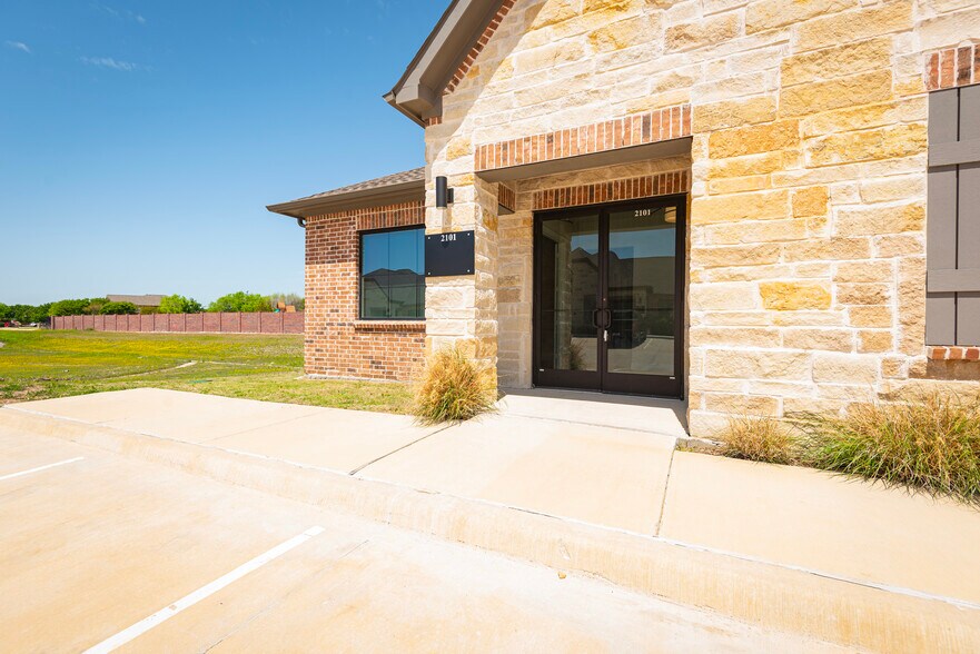 2601 Little Elm Pkwy, Little Elm, TX à vendre - Photo du bâtiment - Image 2 de 22