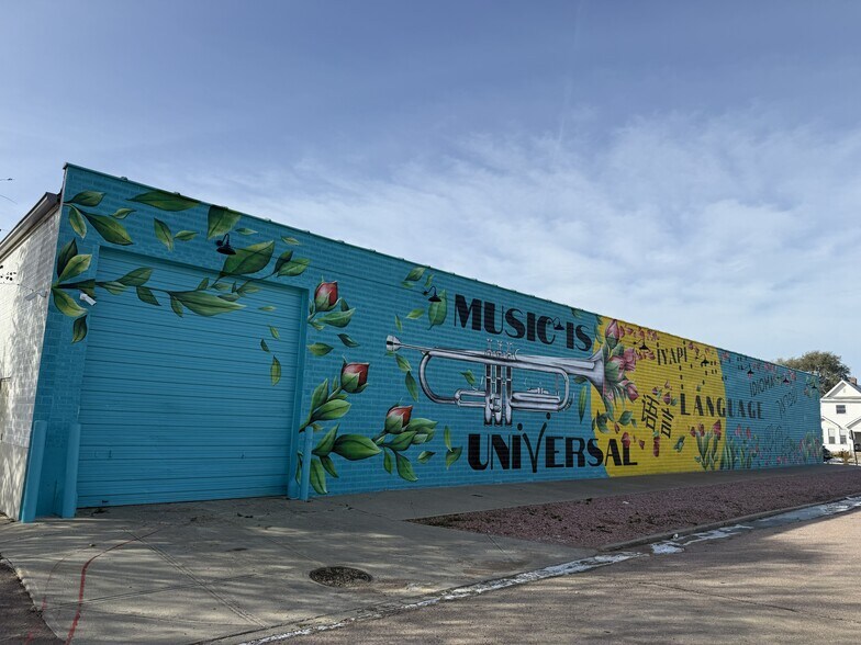 712-716 Market St, Sioux City, IA à louer - Photo du bâtiment - Image 2 de 2