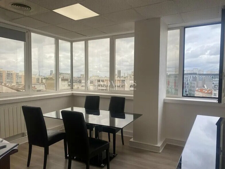 Office in Le Kremlin-Bicêtre for sale - Interior Photo - Image 2 of 12