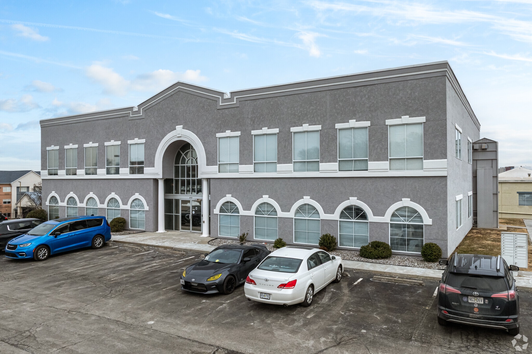 3737 S Elizabeth St, Independence, MO for lease Building Photo- Image 1 of 11