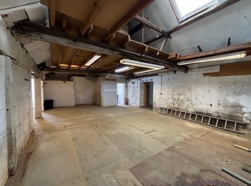 4-5 Waterside Rd, Brighton for sale - Interior Photo - Image 3 of 4