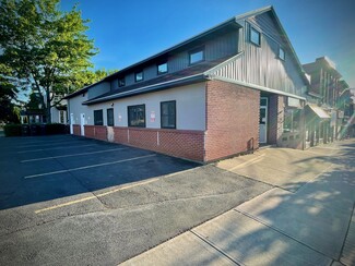 Plus de détails pour 47 W Bridge St, Oswego, NY - Vente au détail à vendre