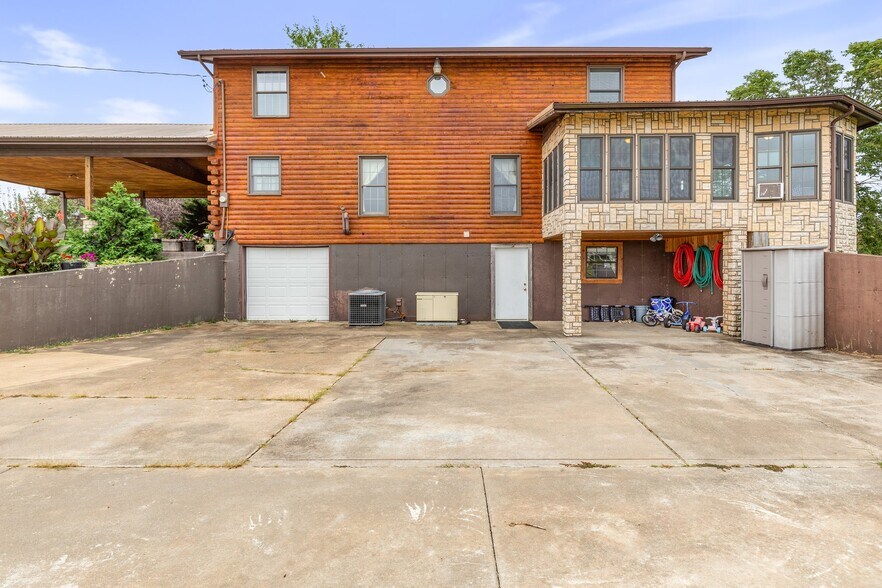 10646 Mounts Rd, Irondale, MO à vendre - Photo du bâtiment - Image 3 de 15