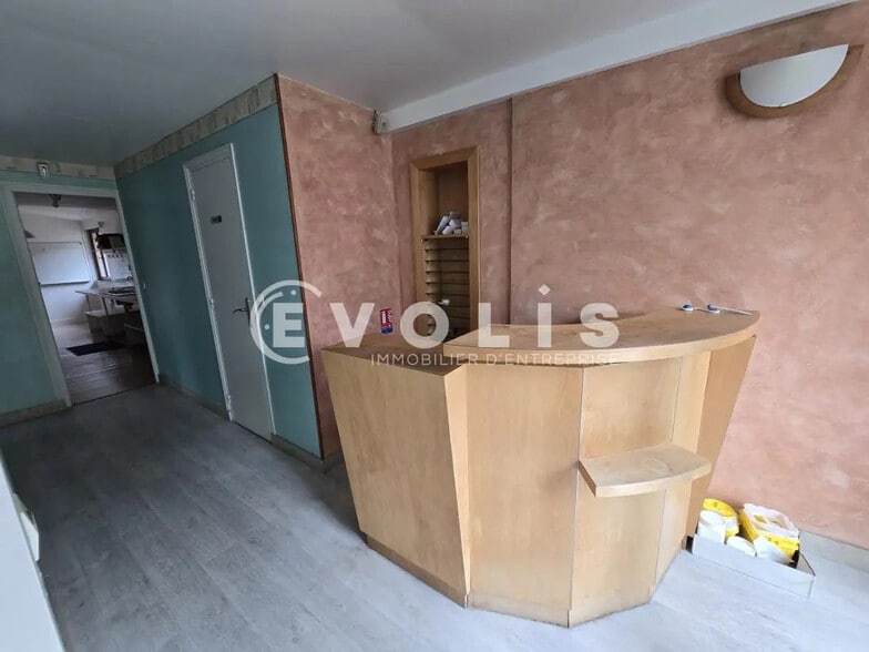 Office in Palaiseau for lease - Interior Photo - Image 3 of 7