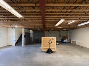 5 Harris Ct, Monterey, CA for lease Interior Photo- Image 2 of 5