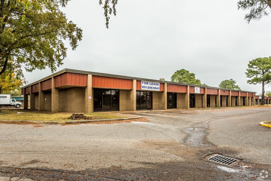 3055 Directors Row, Memphis, TN for sale - Primary Photo - Image 1 of 4