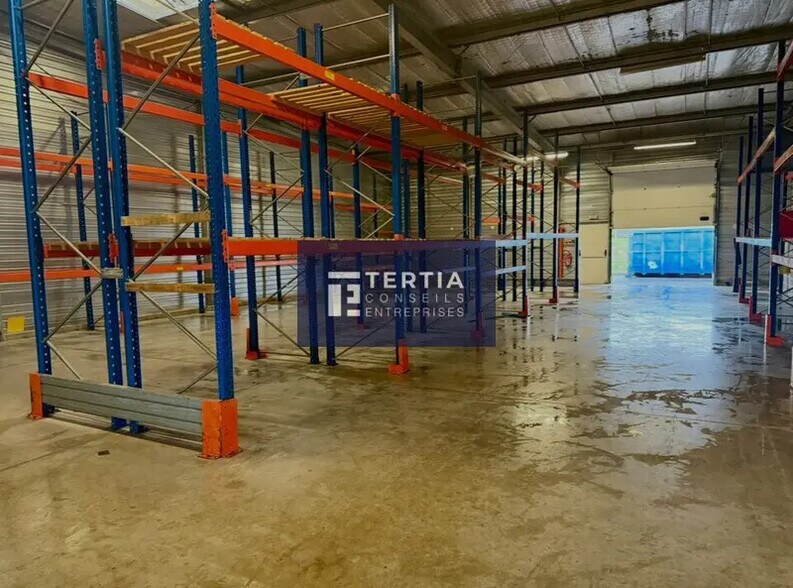 Industrial in Sète for lease - Interior Photo - Image 2 of 6